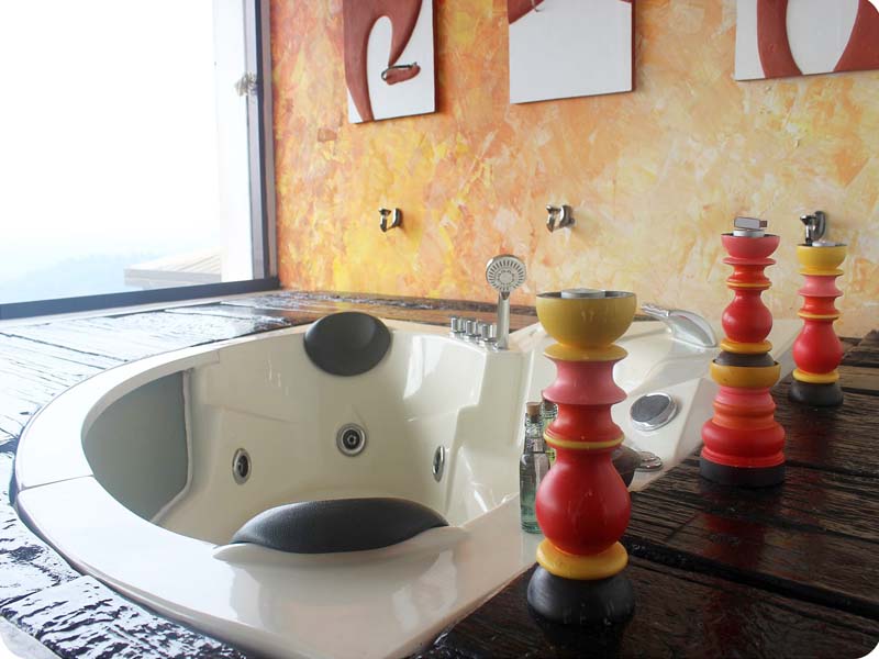 Theva Residency Kandy Bathroom